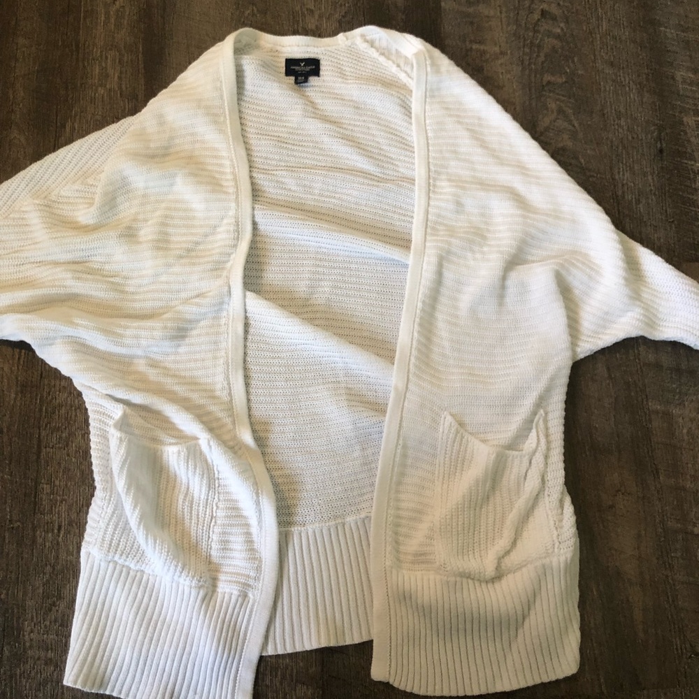 White American Eagle Cardigan with Pockets